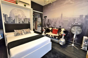 Stupendo Appartamento di Design a tema America- Potente Wi-Fi Ottimo il collegamento con Aeroporto di Malpensa e Rho Fiera, vicino alla Metro